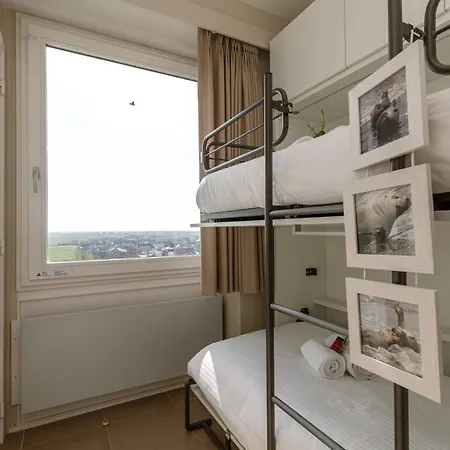 Cosy, Sunny And Completely Renovated Flat With Sun Terrace And Very Nice Open View 公寓