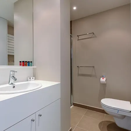 Cosy, Sunny And Completely Renovated Flat With Sun Terrace And Very Nice Open View *