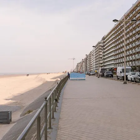 Cosy, Sunny And Completely Renovated Flat With Sun Terrace And Very Nice Open View * Middelkerke